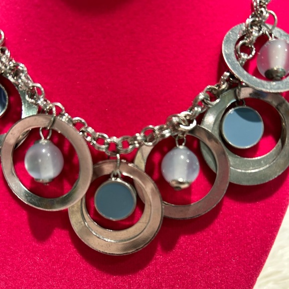 Paparazzi Silver/blueCircle Necklace - Picture 3 of 3